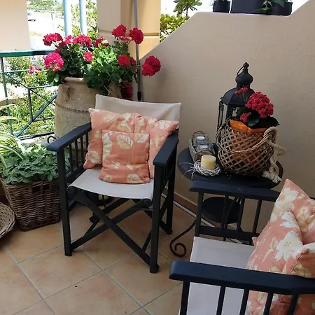 Maisonette On The With Small Garden Agiokampos