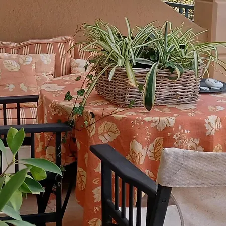 Maisonette On The With Small Garden
