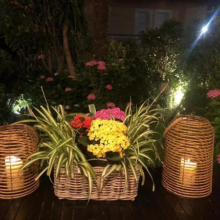 펜션 Maisonette On The With Small Garden