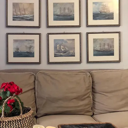 Maisonette On The With Small Garden Casa vacanze *