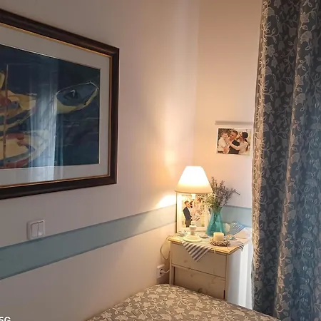 Maisonette On The With Small Garden Casa vacanze *