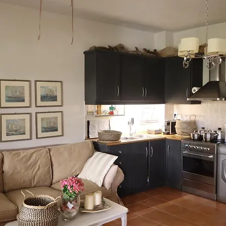 펜션 Maisonette On The With Small Garden *