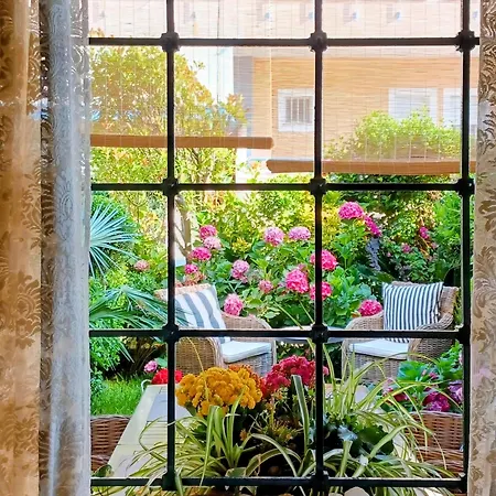 Maisonette On The With Small Garden
